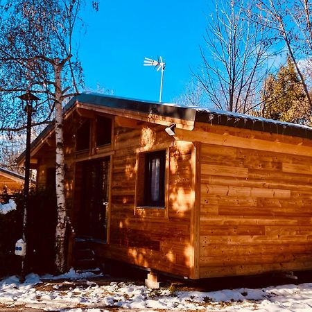 Camping L'Enclave Mobil-Home Estavar Bagian luar foto