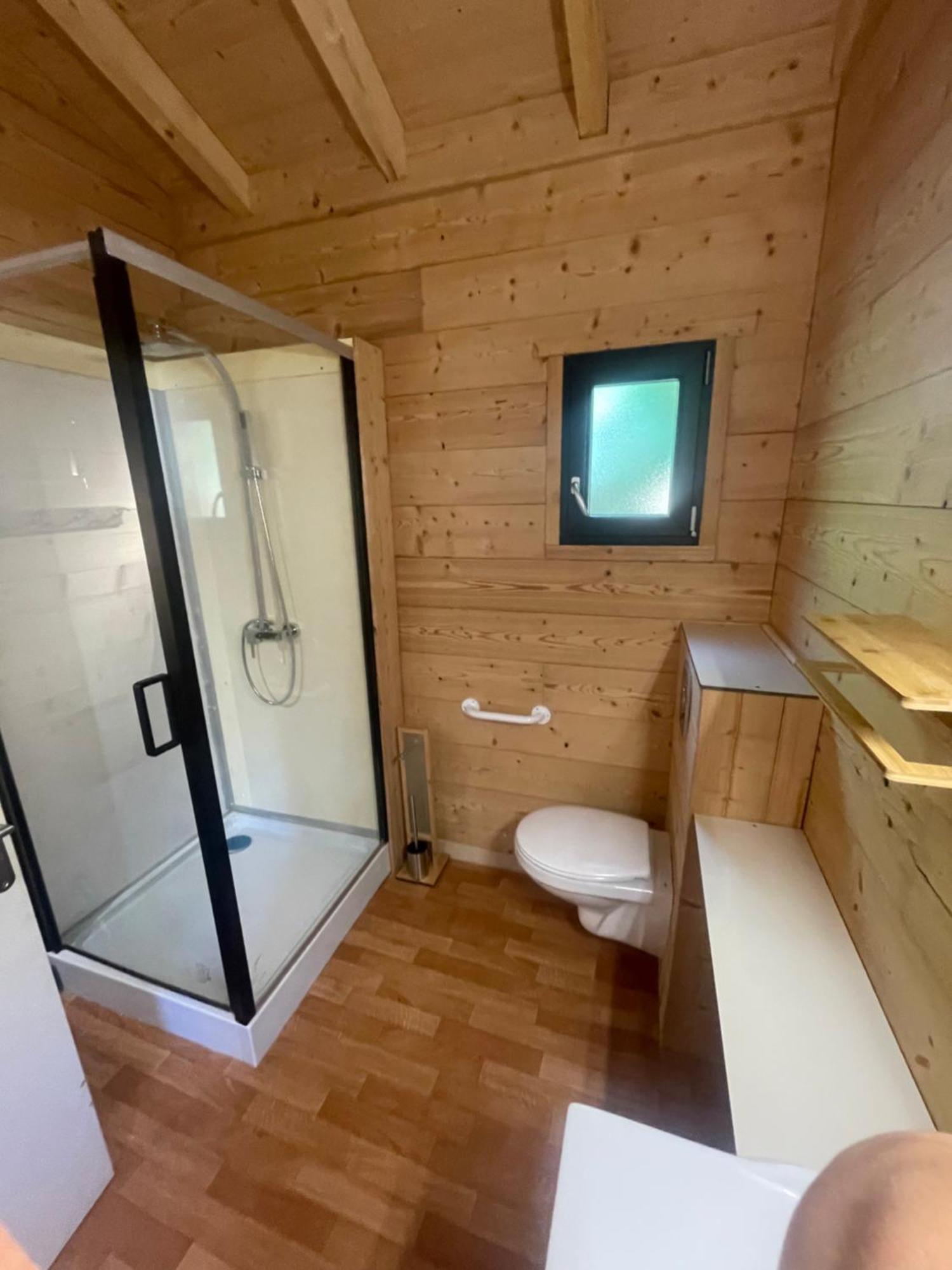 Camping L'Enclave Mobil-Home Estavar Bagian luar foto