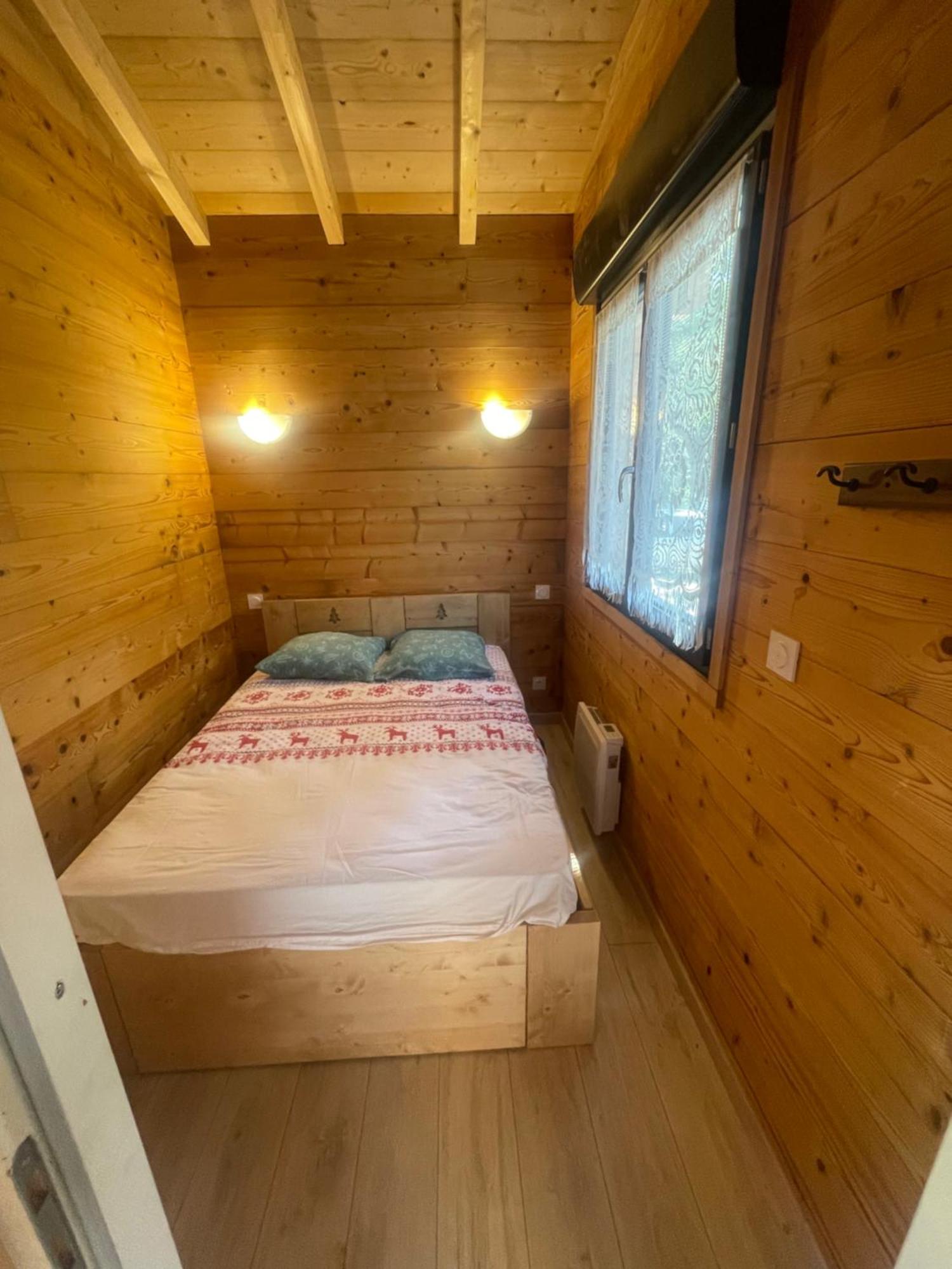 Camping L'Enclave Mobil-Home Estavar Bagian luar foto