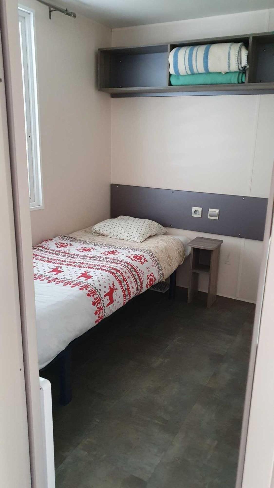 Camping L'Enclave Mobil-Home Estavar Bagian luar foto