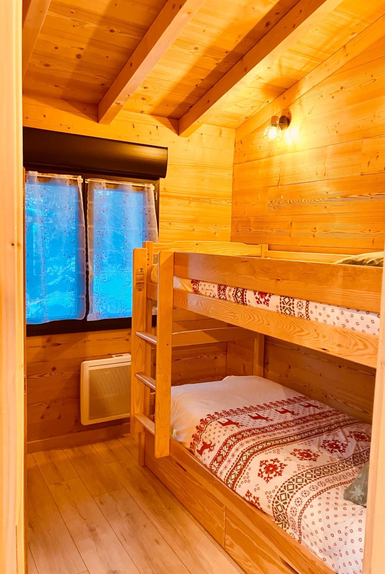 Camping L'Enclave Mobil-Home Estavar Bagian luar foto